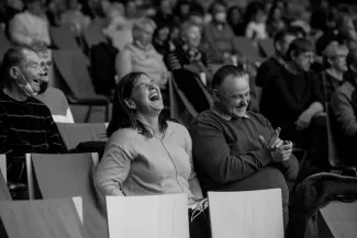 Percussionklassen-Konzert, lachendes Publikum