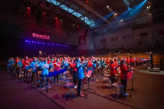 Kinder beim Bl&auml;aserklassenkonzert 2022
