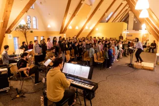 Kinderchor, Singklassentreffen, Gesamtprobe im Saal, Schloss Boitzenburg